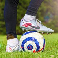 Спортивне взуття для футболу: яке краще вибрати взуття для футболістів