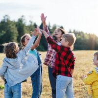Куди піти з дітьми на Печерську: LEGO, музеї, басейн і ботсад